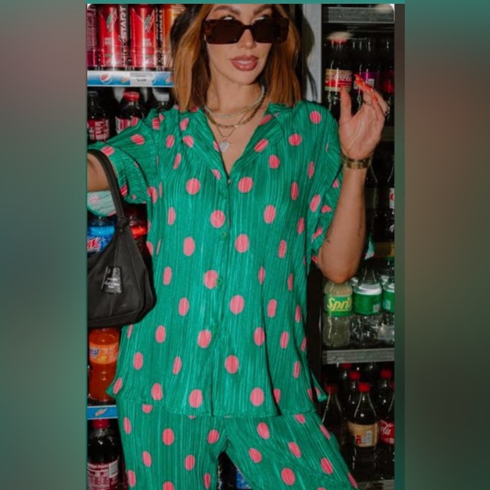 Dressed in LaLa Green Pink Polka Dot Button-Front Plisse Pants Top Set NWT Plus - Picture 3 of 9